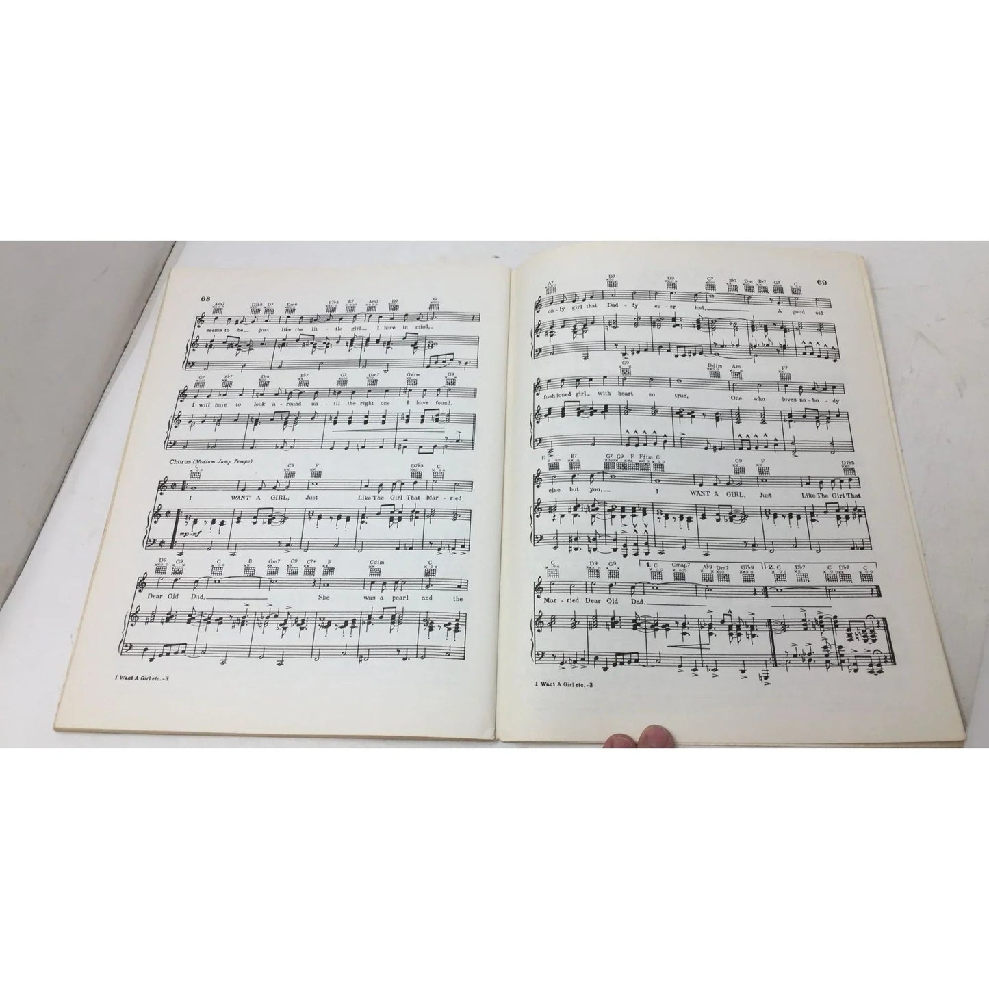 Vintage Top Pop Hits Songbook - A collection of popular standard song hits - A+ Stuff - Sheet Music - A+ Stuff