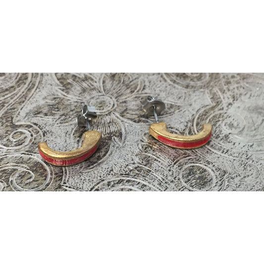 Vintage Women's Red and Gold Earrings with backs - A+ Stuff - Earrings - A+ Stuff