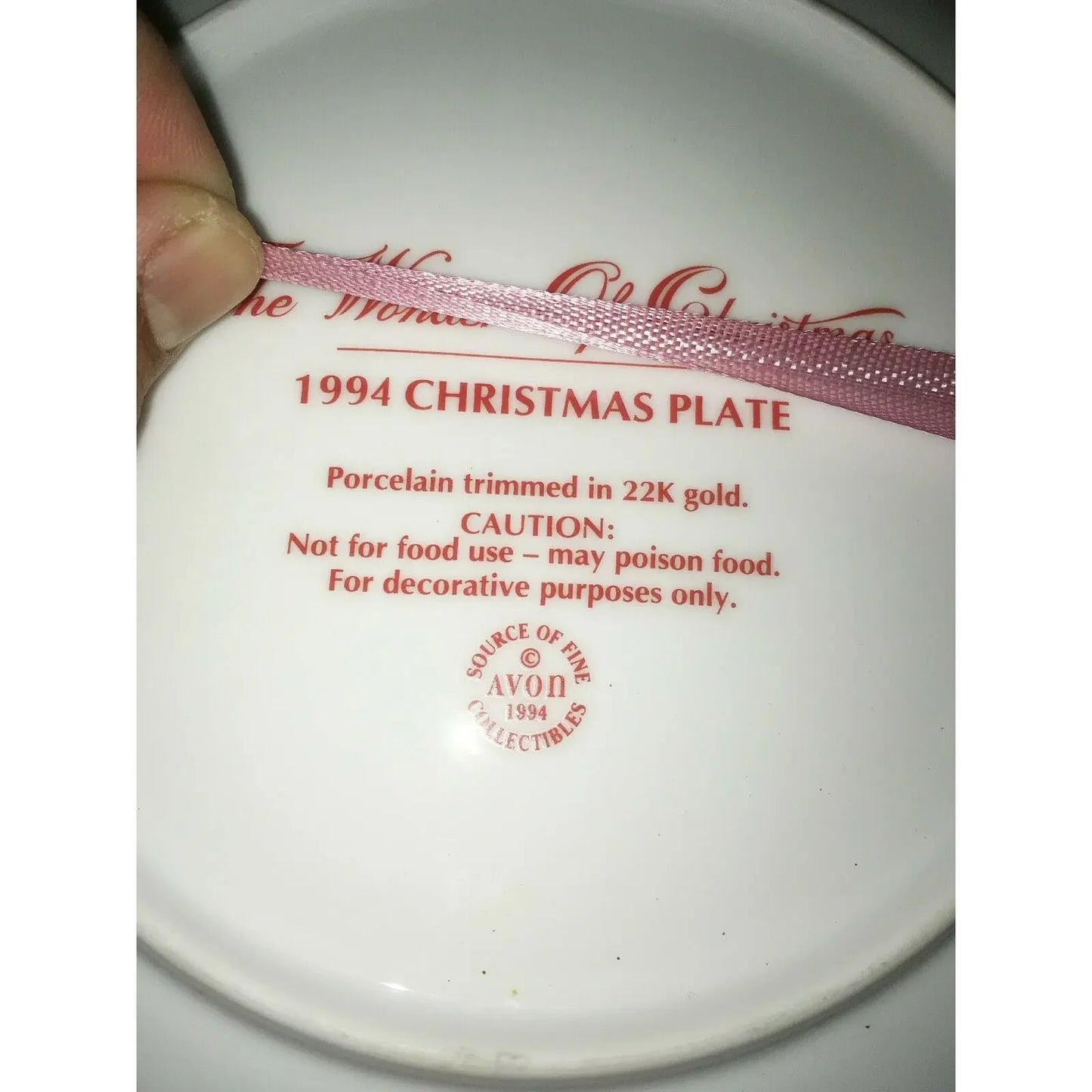 AVON Collectible CHRISTMAS Plate 1994 OLDE TIME SANTA CLAUS 8 1/4 Avon