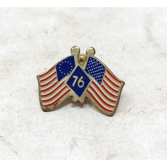 Vtg 1976 Bicentennial AMERICAN FLAGS w '76' Lapel Pin Americana A+ Stuff A+ Stuff Brooches & Lapel Pins