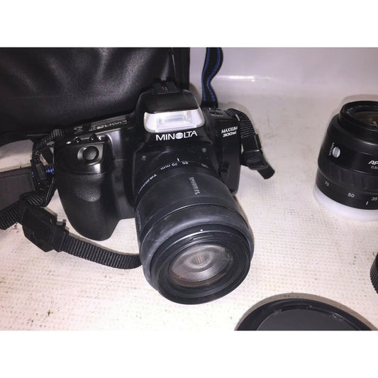 MINOLTA Maxxum 300si with LENS, BAG & More 35mm CAMERA Vintage Minolta A+ Stuff Cameras