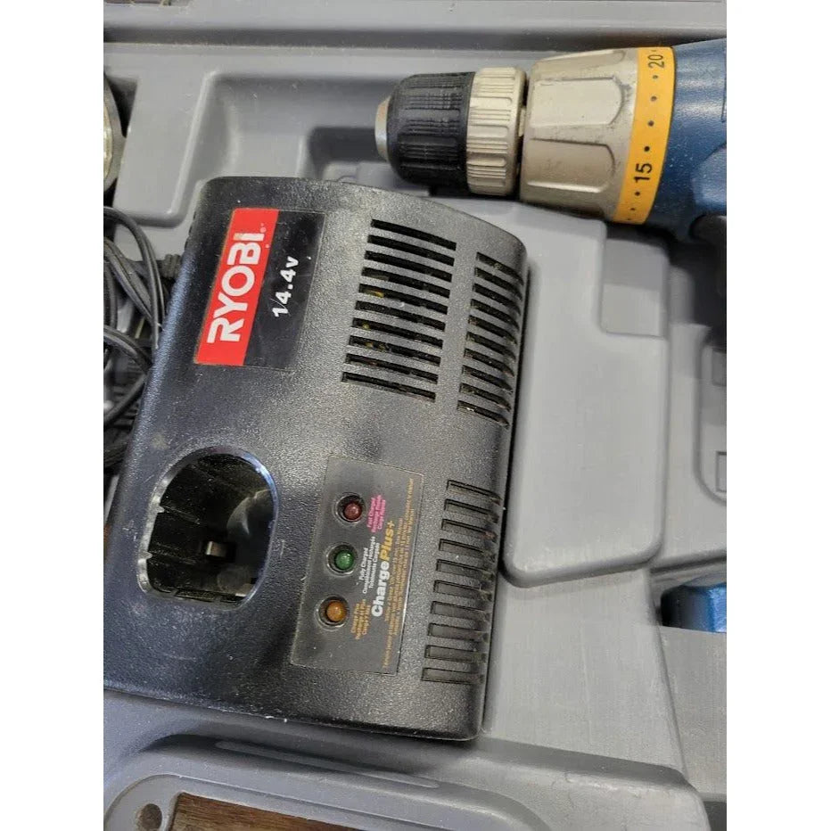 Ryobi 14.4 V drill set in box Charge + Charger - Flashlight and Drill in hard body plastic case ryobi A+ Stuff Drills