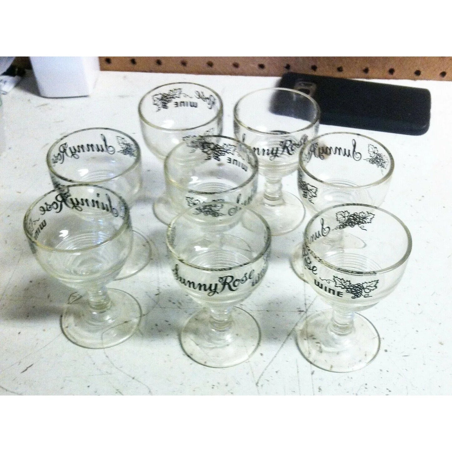 SUNNY ROSE WINE Set of 8 Wine Tasting Glasses Grape Art Sunny Rose A+ Stuff Glass