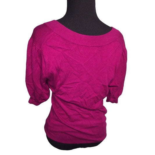 Express - Women's XSmall Fushia Low V Neck Half Sleeve Sweater - Wide cuffs and edges Express A+ Stuff