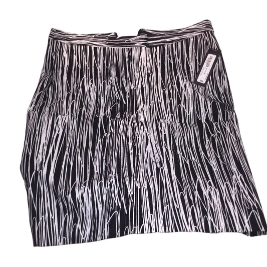 Worthington Women's Short Skirt Black & White Scratchout Pattern - Size 6 - NWT Worthington A+ Stuff