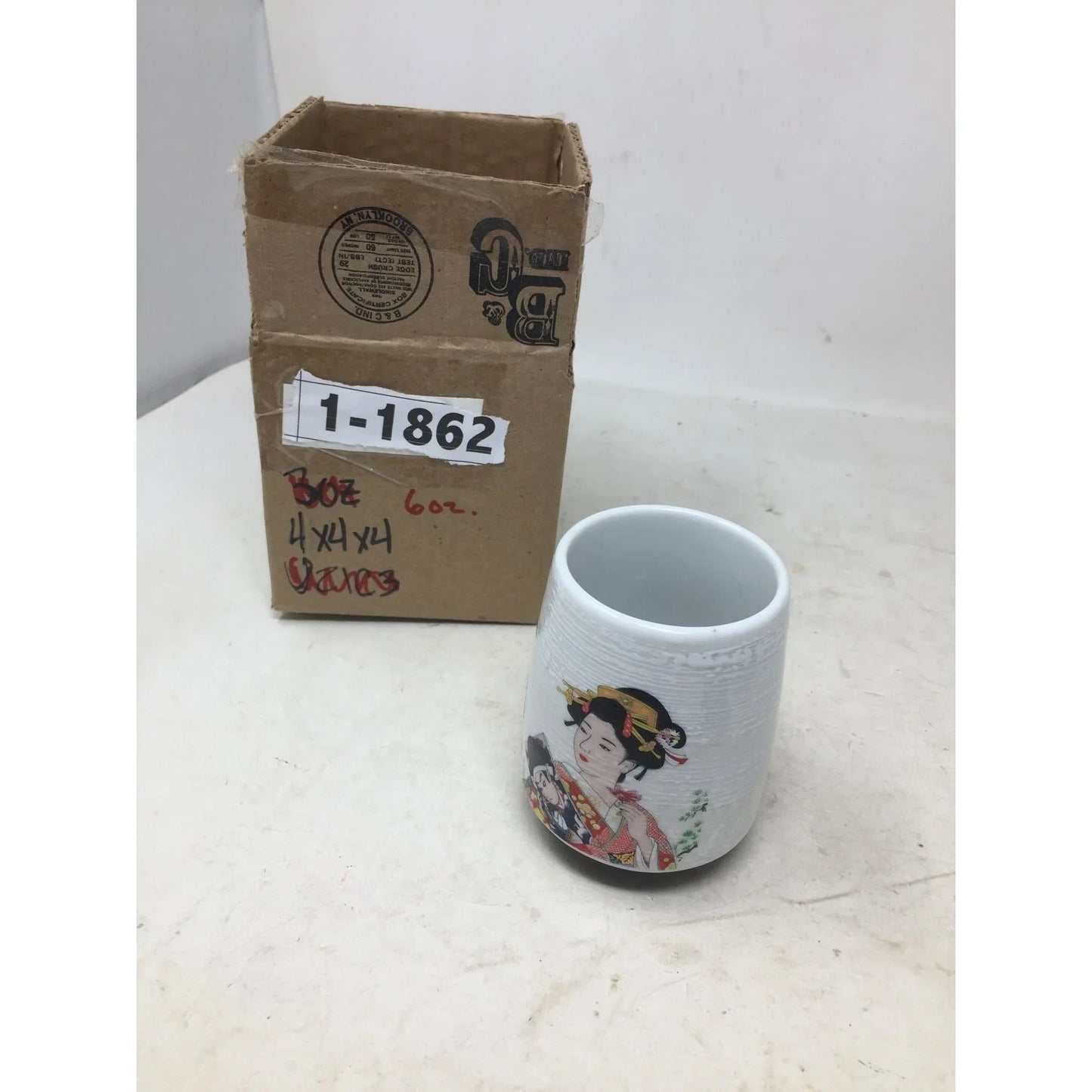 Japanese Geisha Woman Saki Cup - Red and Black Kimono A+ Stuff A+ Stuff