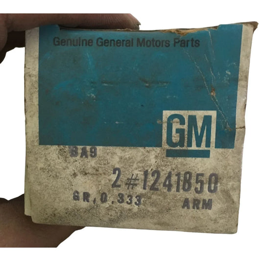 Genuine Gm Parts - NOS - 1241850 - ARM - RH VLV RKR - GR 0.333 - discontinued General Motors Parts GM A+ Stuff
