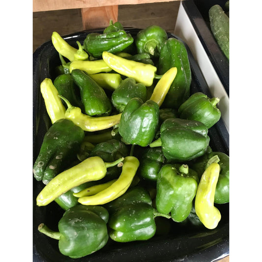 Crushed Garlic, Onion, Peppers & Tomato - No other ingredients - Solid layered base of flavor!