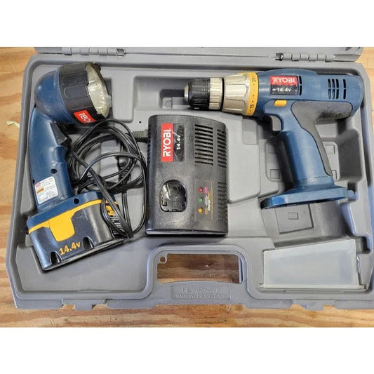 Ryobi 14.4 V drill set in box Charge + Charger - Flashlight and Drill in hard body plastic case ryobi A+ Stuff Drills