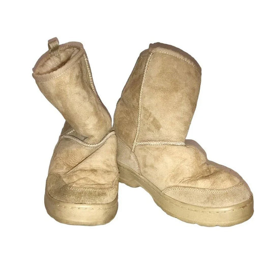 LL Bean Womens 7M - Tan/Brown Shearling Suede lined boots - Winter boots - Warm - some wear / dirt but overall good condition (see photos) LL BEAN A+ Stuff Shoes