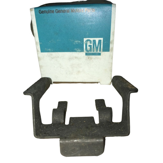 Genuine General Motors part no. 1261382 RETAINER - Discontinued General Motors OEM Part