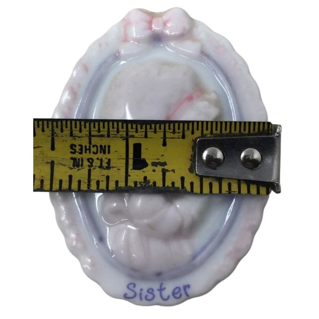 Precious Moments "SISTER" Cameo Style Ceramic Refrigerator Magnet - Enesco 1999 enesco A+ Stuff