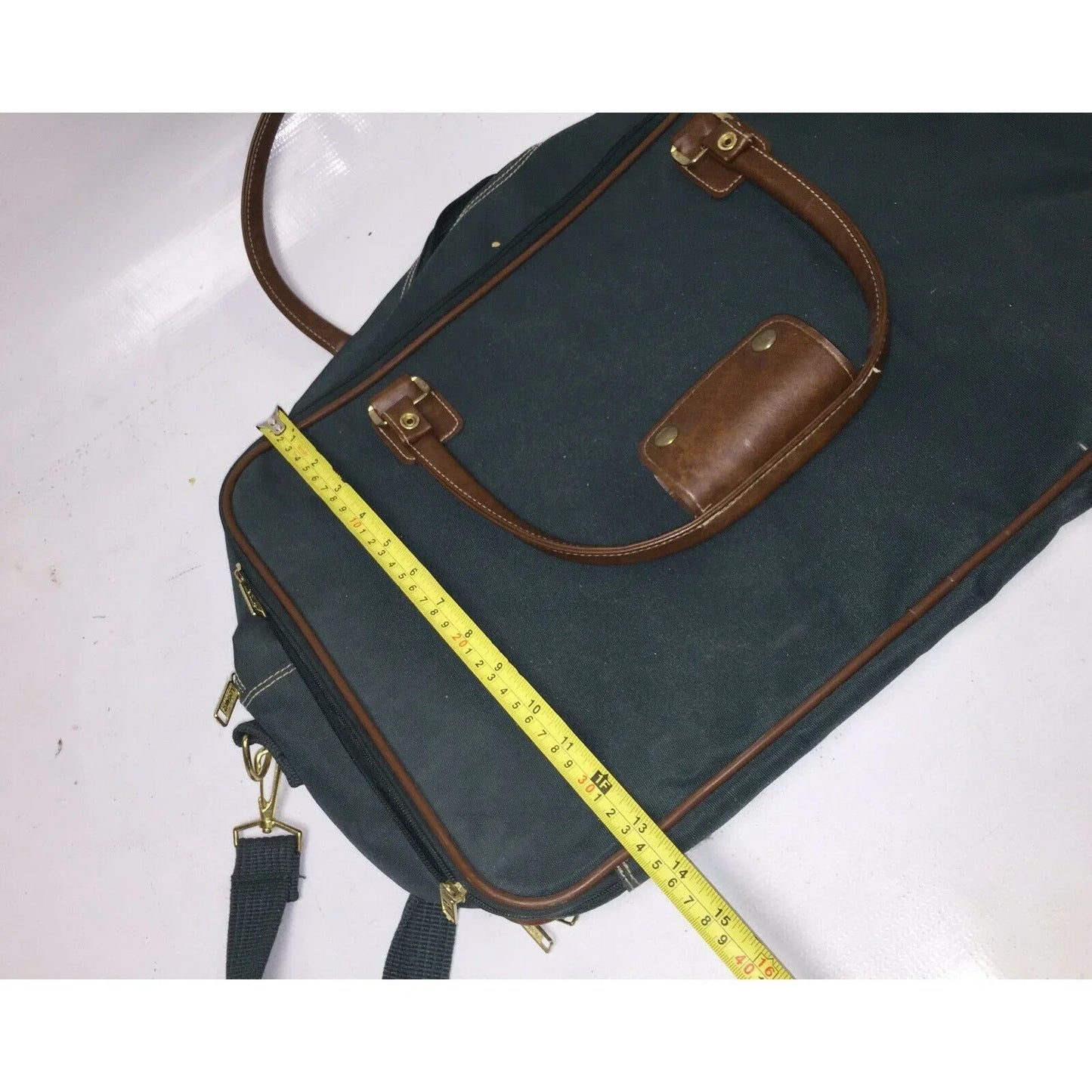 LEISURE Brand Vintage 16" TOTE Luggage TRAVEL BAG Very Nice! Leisure A+ Stuff Handbags
