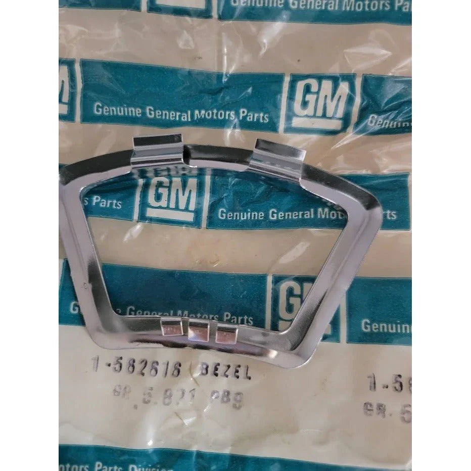 Genuine General Motors part no. 582616 BOLT Discontinued General Motors OEM Part - NOS Vintage GM Part GM A+ Stuff Tools