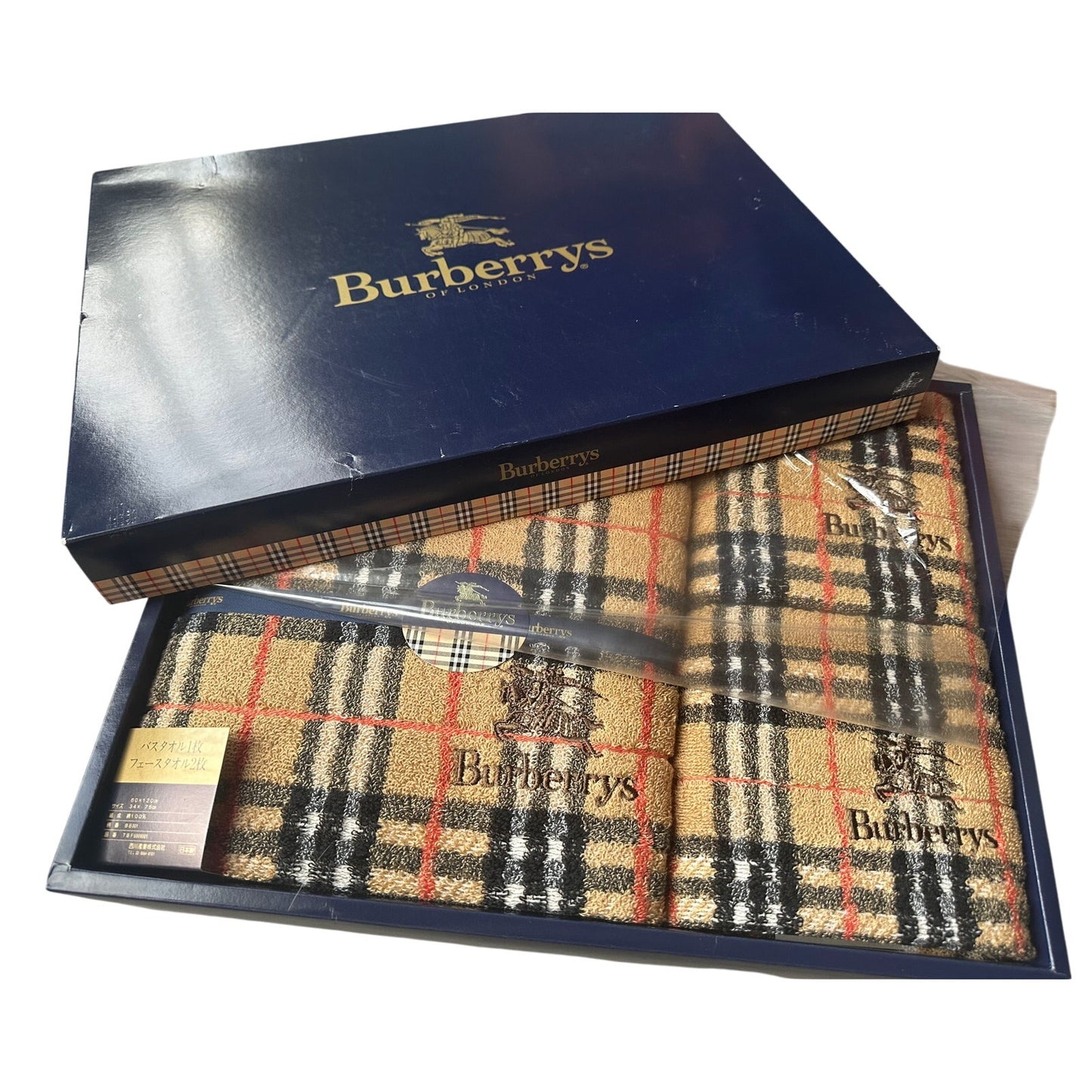 Burberrys London Nova Check Towel Set in Box