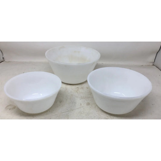 Set of 3 Vintage Federal Glass Milk Glass Mixing Bowls- Heat Proof - A+ Stuff