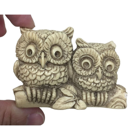 Cute Small Owl Pair FIgurine - - Very Nice carved look Detailing - Made in Italy - 2" Tall