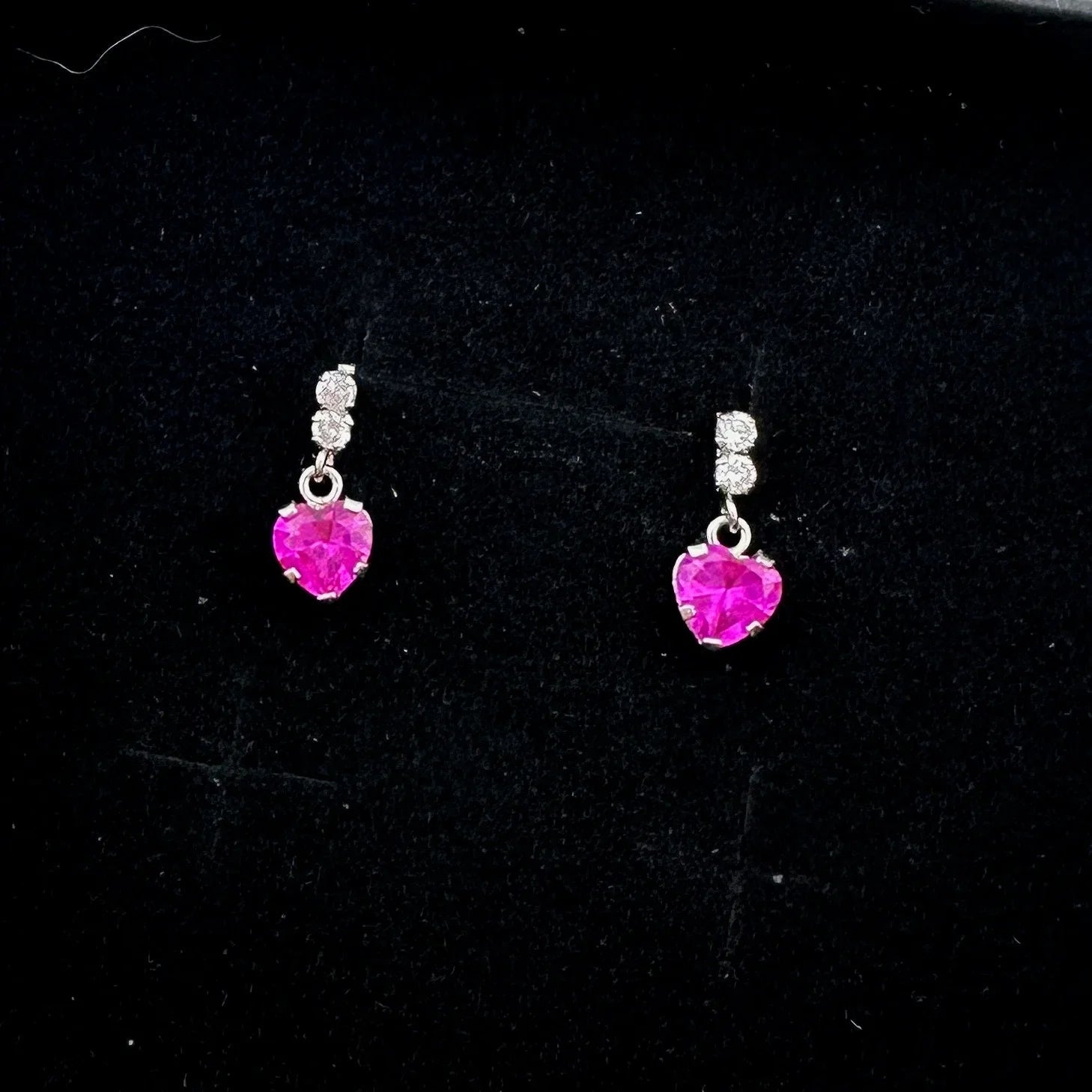 10kt White Gold Pink Sapphire Heart Dangle Earrings - Unbranded - Earrings - A+ Stuff