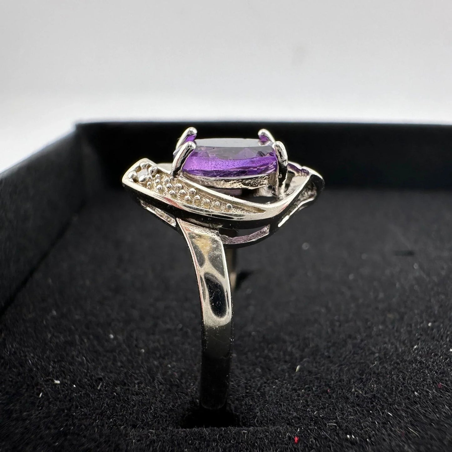 1.11 Carat Amethyst Ring with Diamond Accent - Sterling Silver - Size 7.5 - A+ Stuff