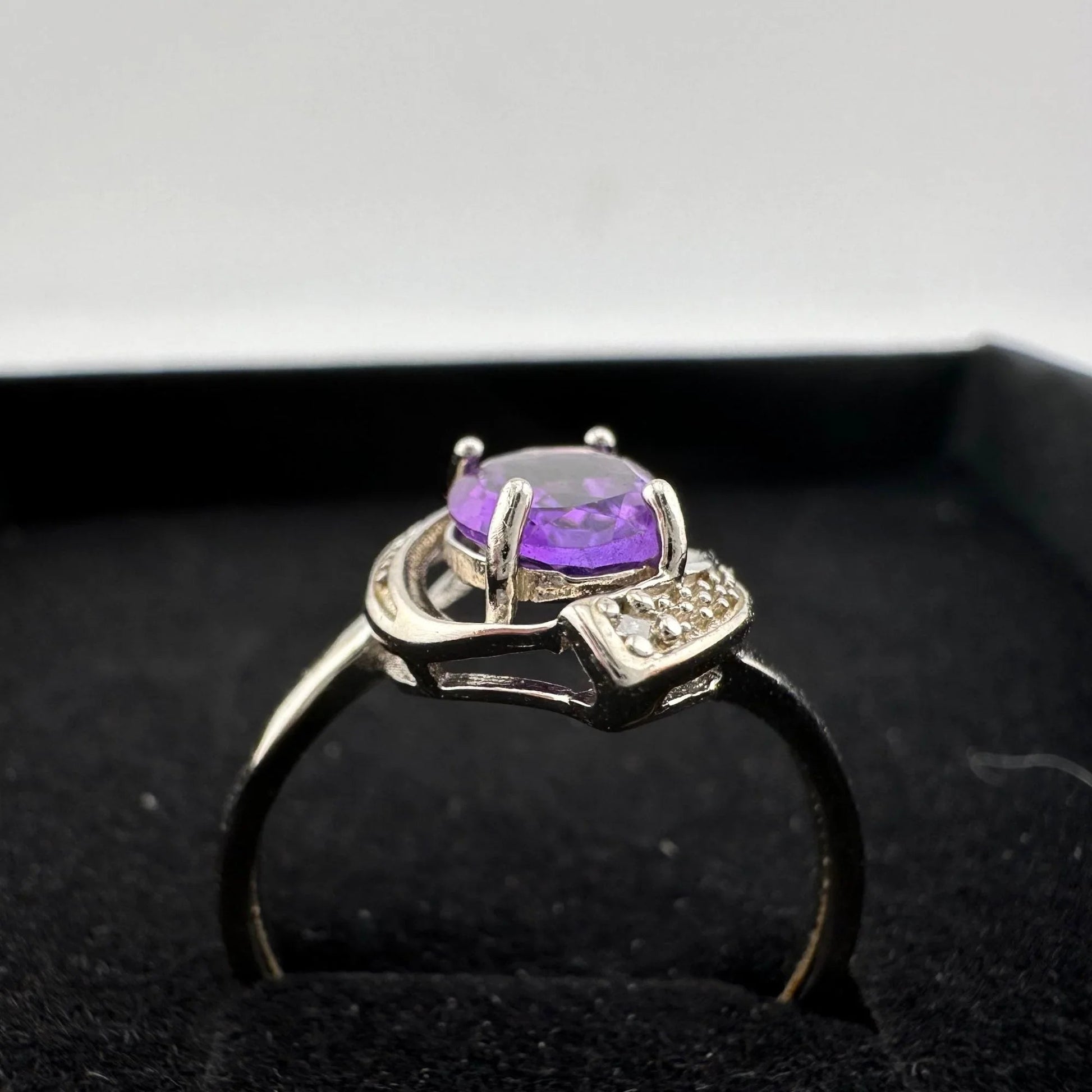 1.11 Carat Amethyst Ring with Diamond Accent - Sterling Silver - Size 7.5 - A+ Stuff