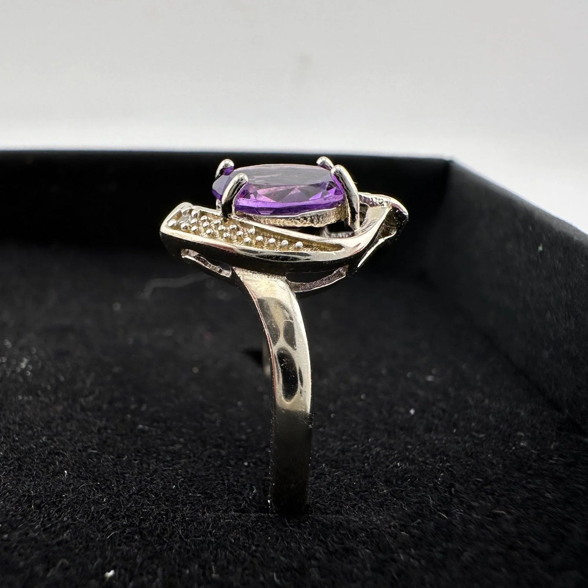 1.11 Carat Amethyst Ring with Diamond Accent - Sterling Silver - Size 7.5 - A+ Stuff