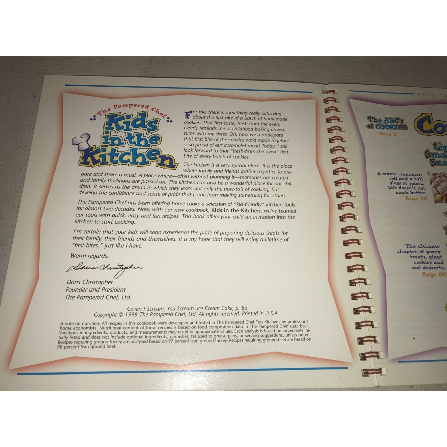 The pampered chef- Kids in the Kitchen Fun Cooking for Young Chefs Book