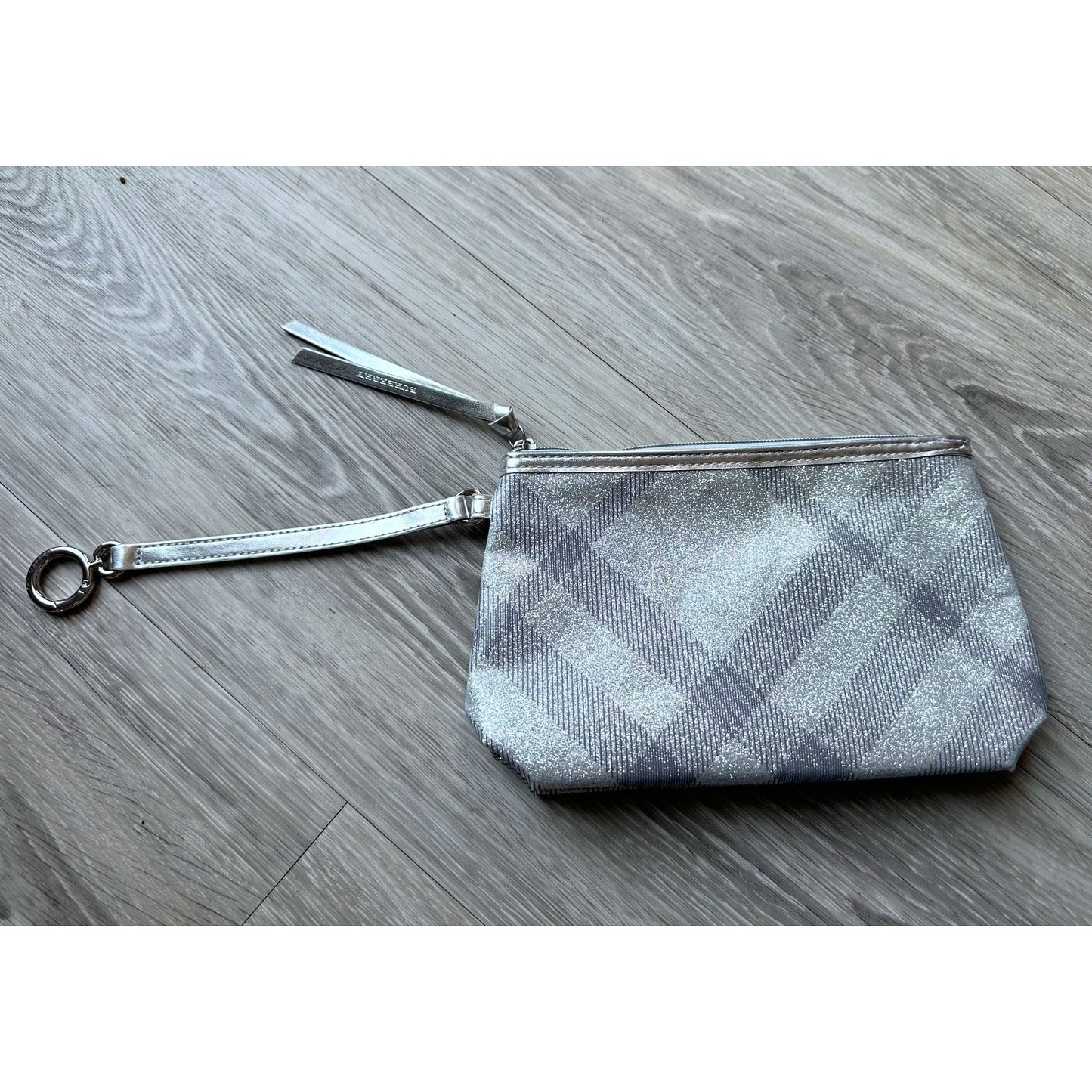 Burberry Beauty VIP Gray and White Check Cosmetic Pouch with Package