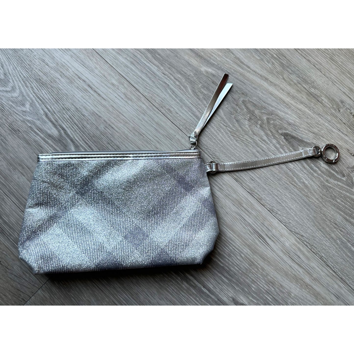 Burberry Beauty VIP Gray and White Check Cosmetic Pouch with Package