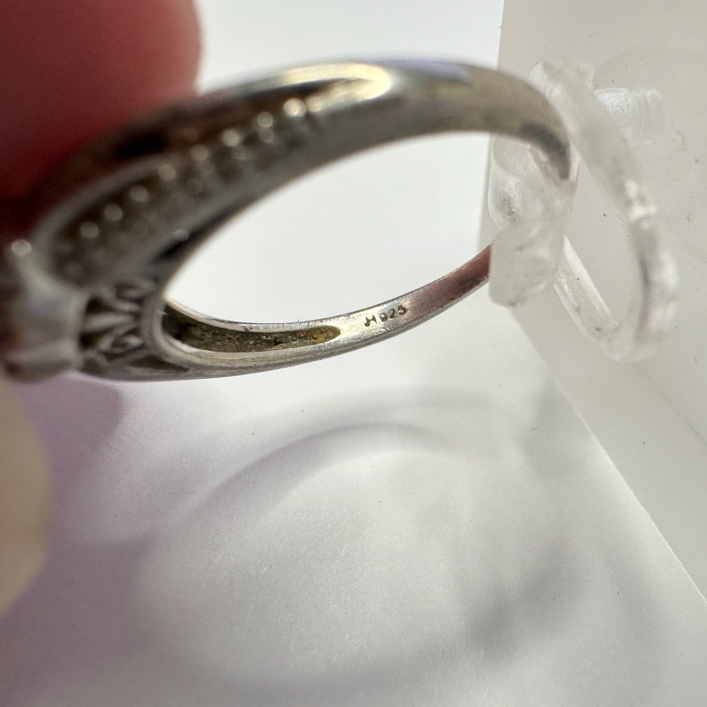 Pretty Sterling Silver Heart Ring with White Gemstones Size 8