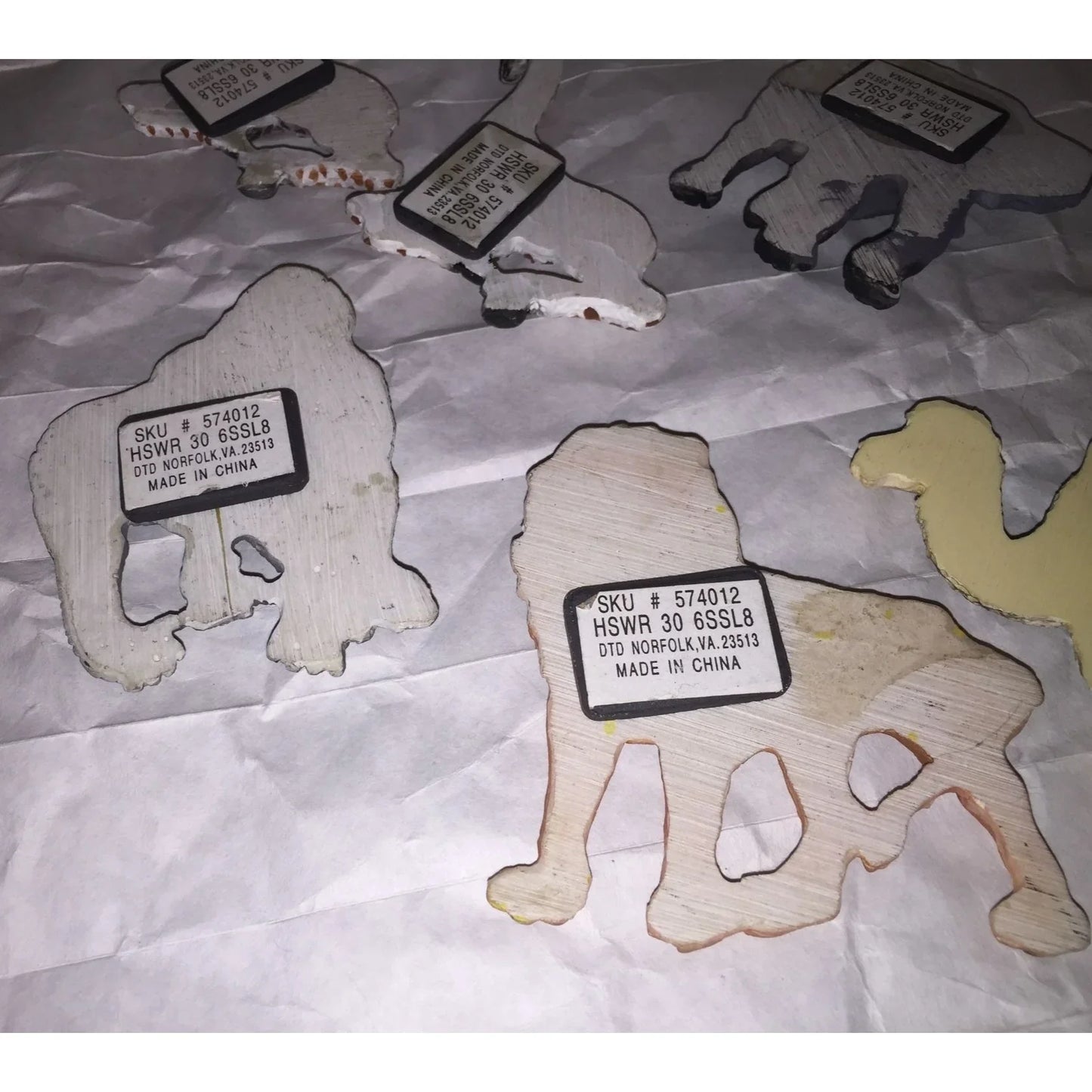 Set of 7 Vintage Zoo/Wild Animal Magnets- Giraffes, Elephant, Gorilla/Ape, Camel, Zebra, Lion - A+ Stuff