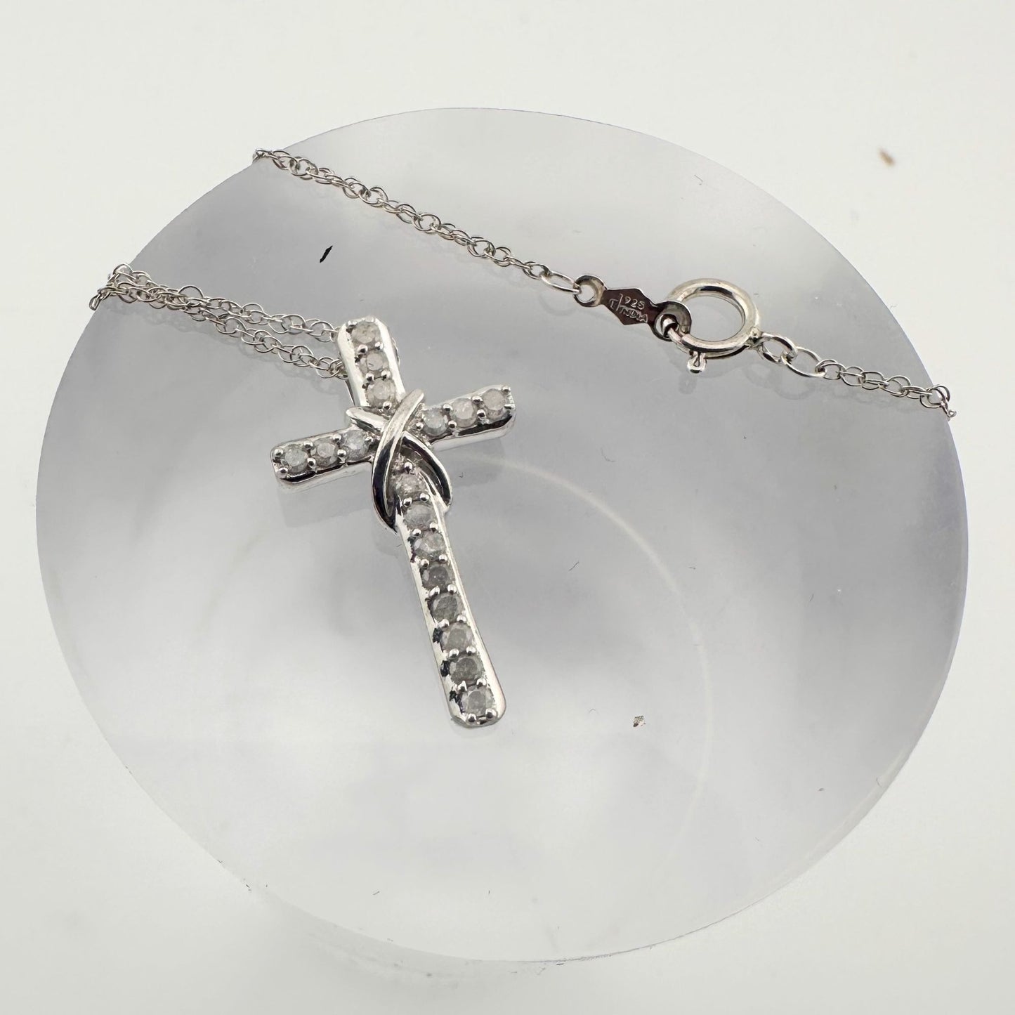 Beautiful Detailed 1/4 ct Diamond Cross Necklace - Sterling Silver