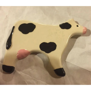 AUGUST CERAMICS COW MAGNET- About 4 inches
