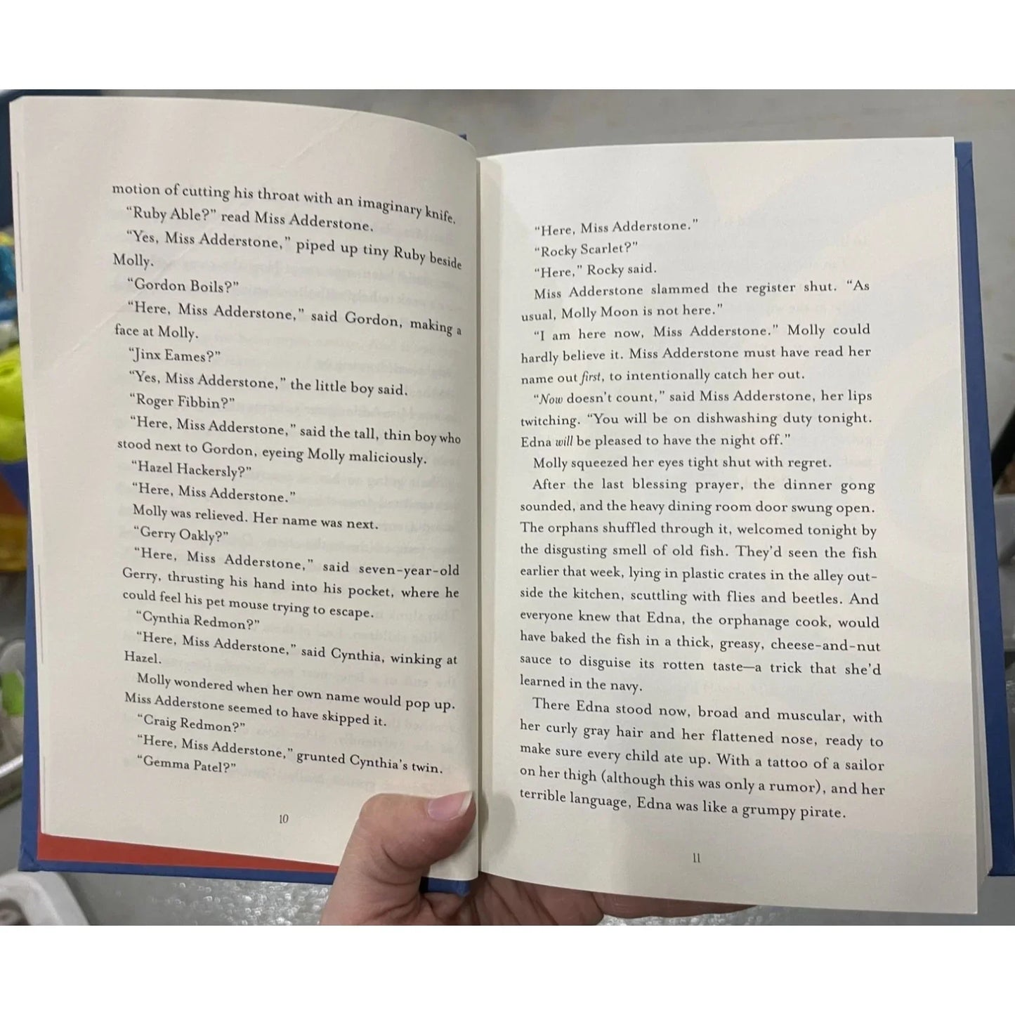 Molly Moon's Incredible Book of Hypnotism By Byng Georgia - A+ Stuff