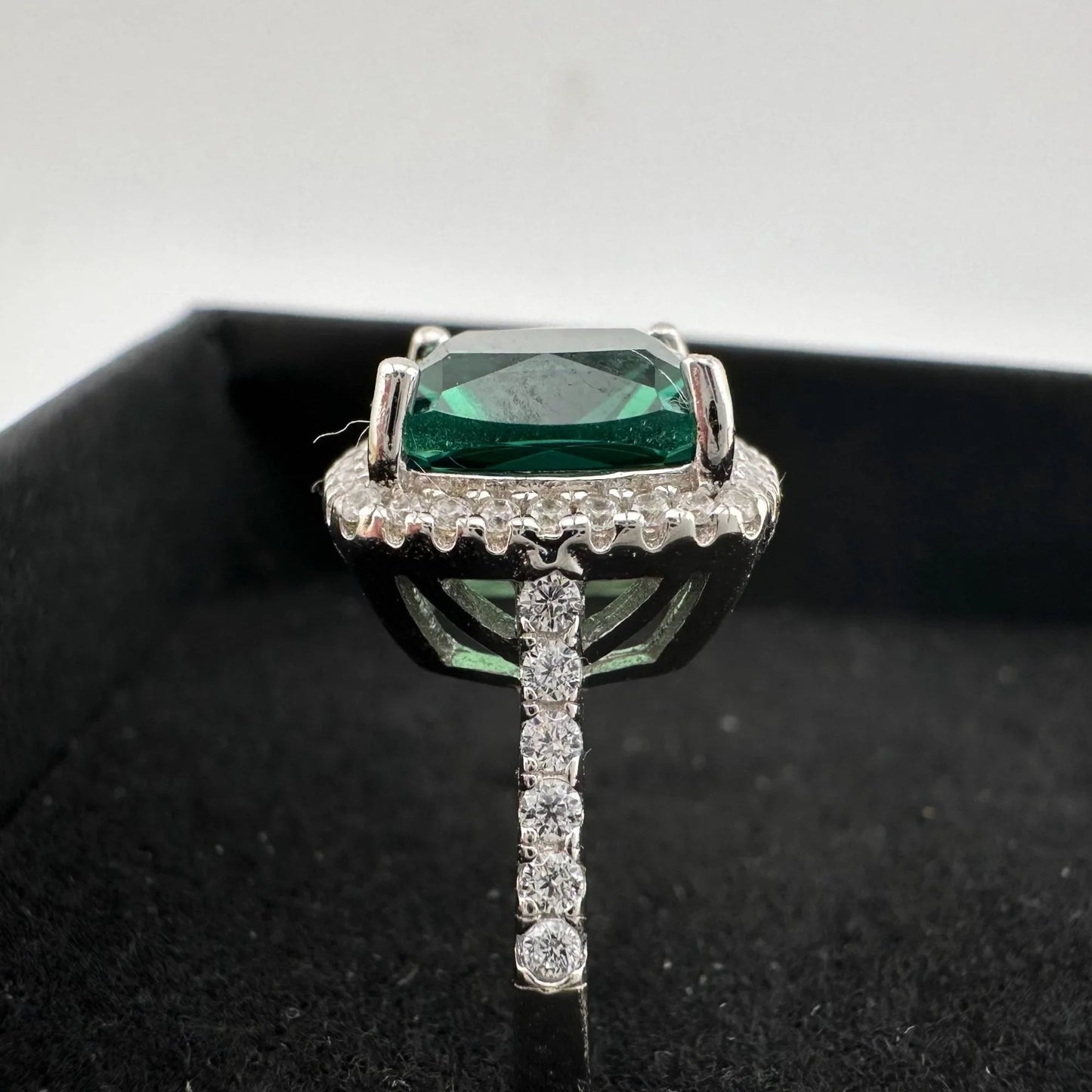 3.56 Carat Lab Created Pariaba Color Change Ring Size 8 - A+ Stuff