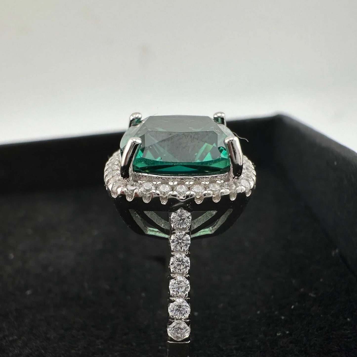 3.56 Carat Lab Created Pariaba Color Change Ring Size 8 - A+ Stuff