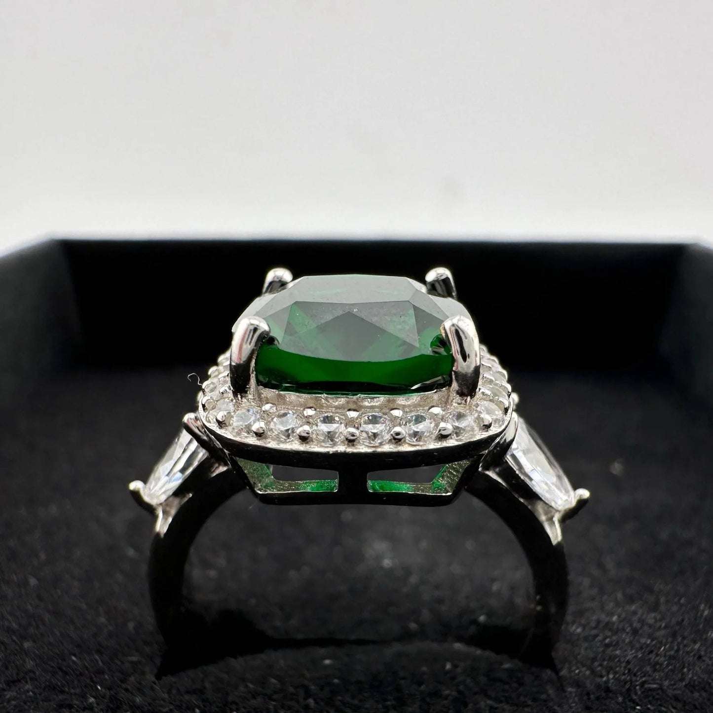 3.66ct Lab Created Emerald and White Gemstone Ring Size 7 - A+ Stuff
