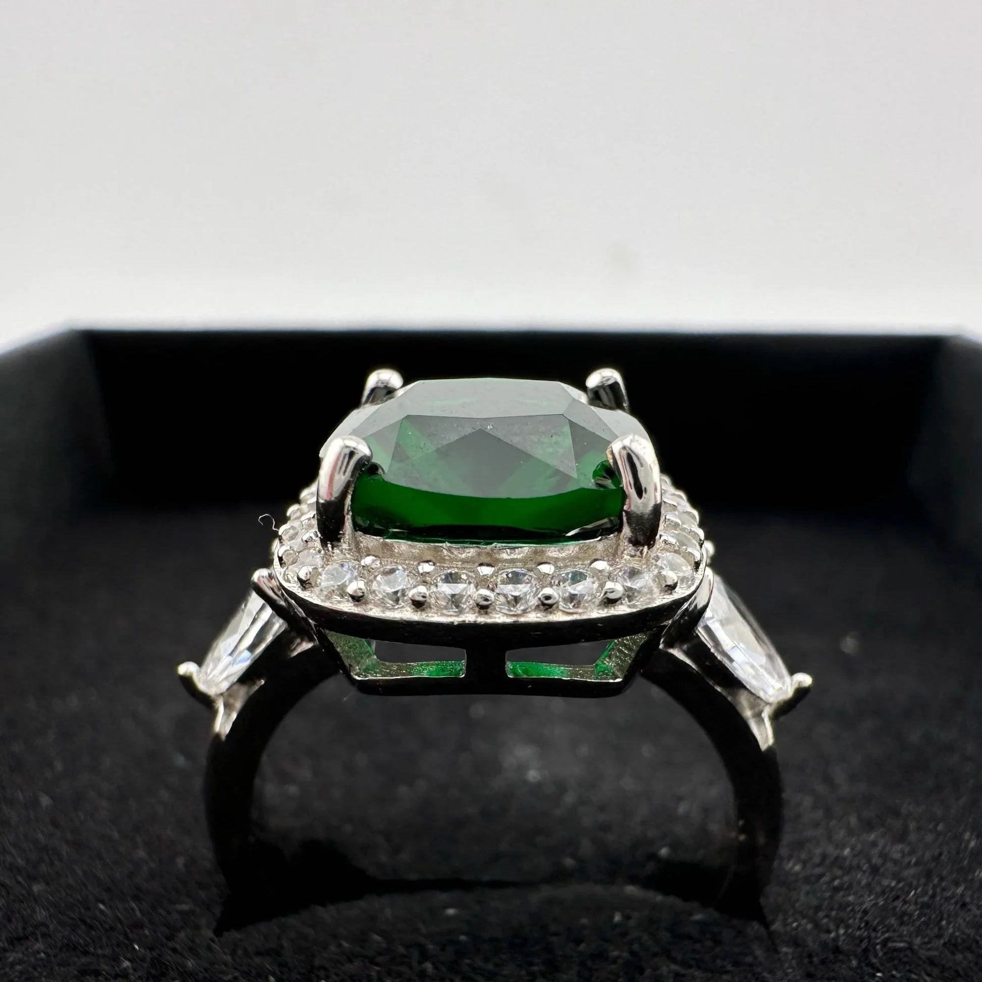 3.66ct Lab Created Emerald and White Gemstone Ring Size 7 - A+ Stuff