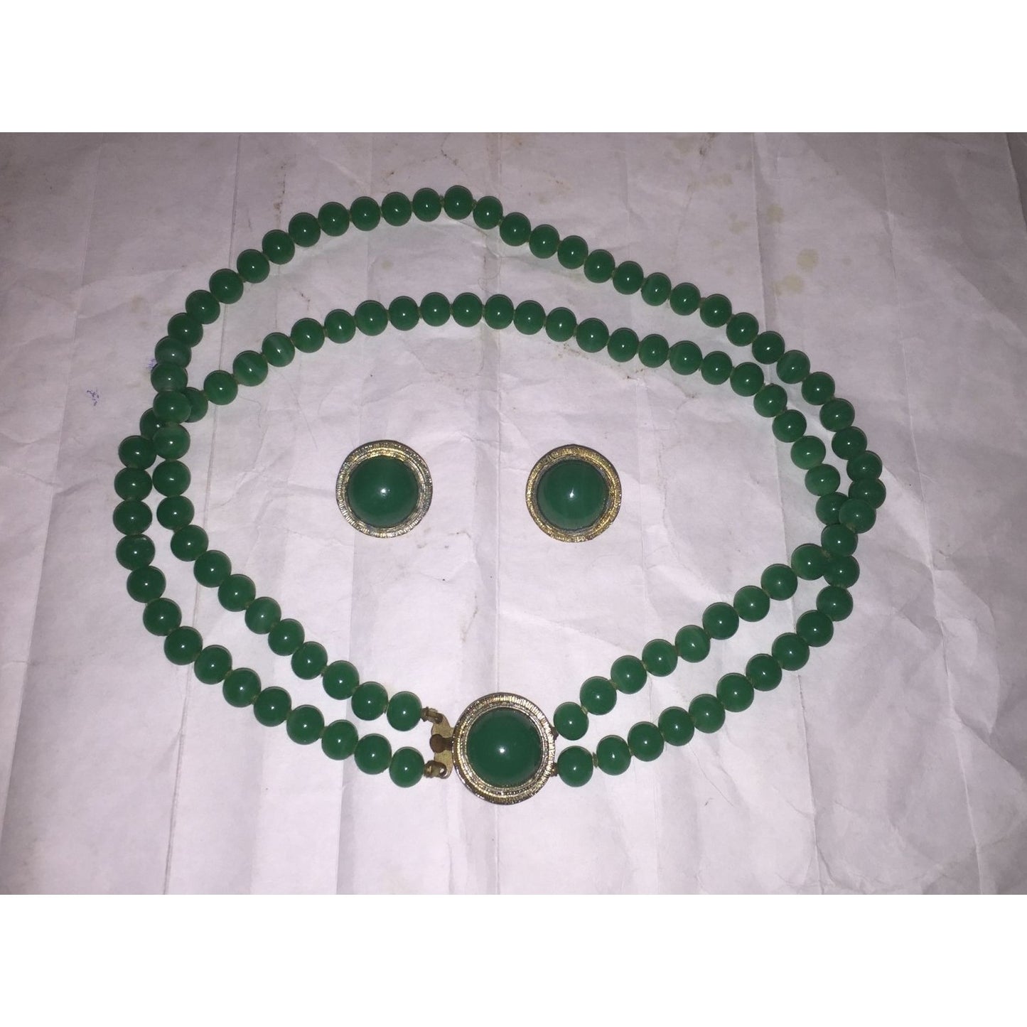 Womens Green Beaded Necklace and Matching Clip On Earrings