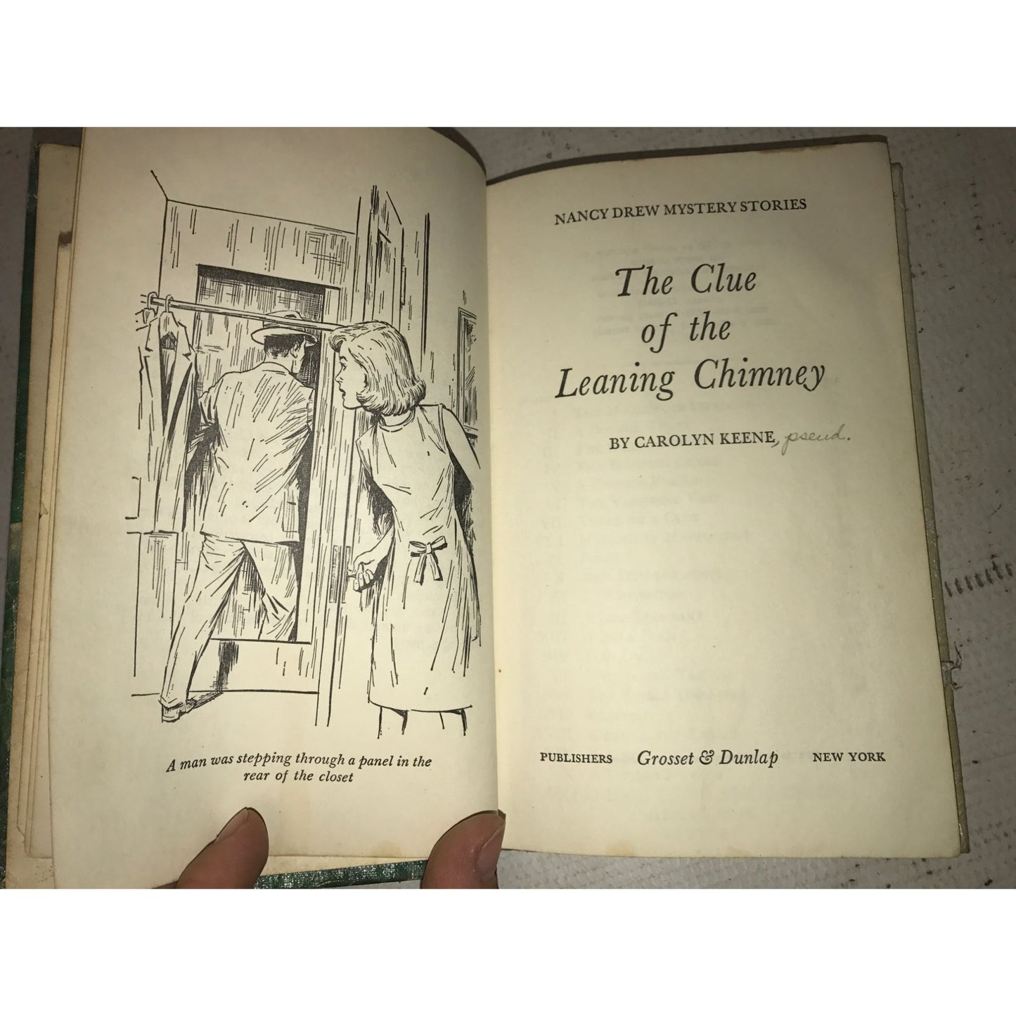 Nancy Drew Mystery Stories - The Clue of the Leaning Chimney by Carolyn Keene