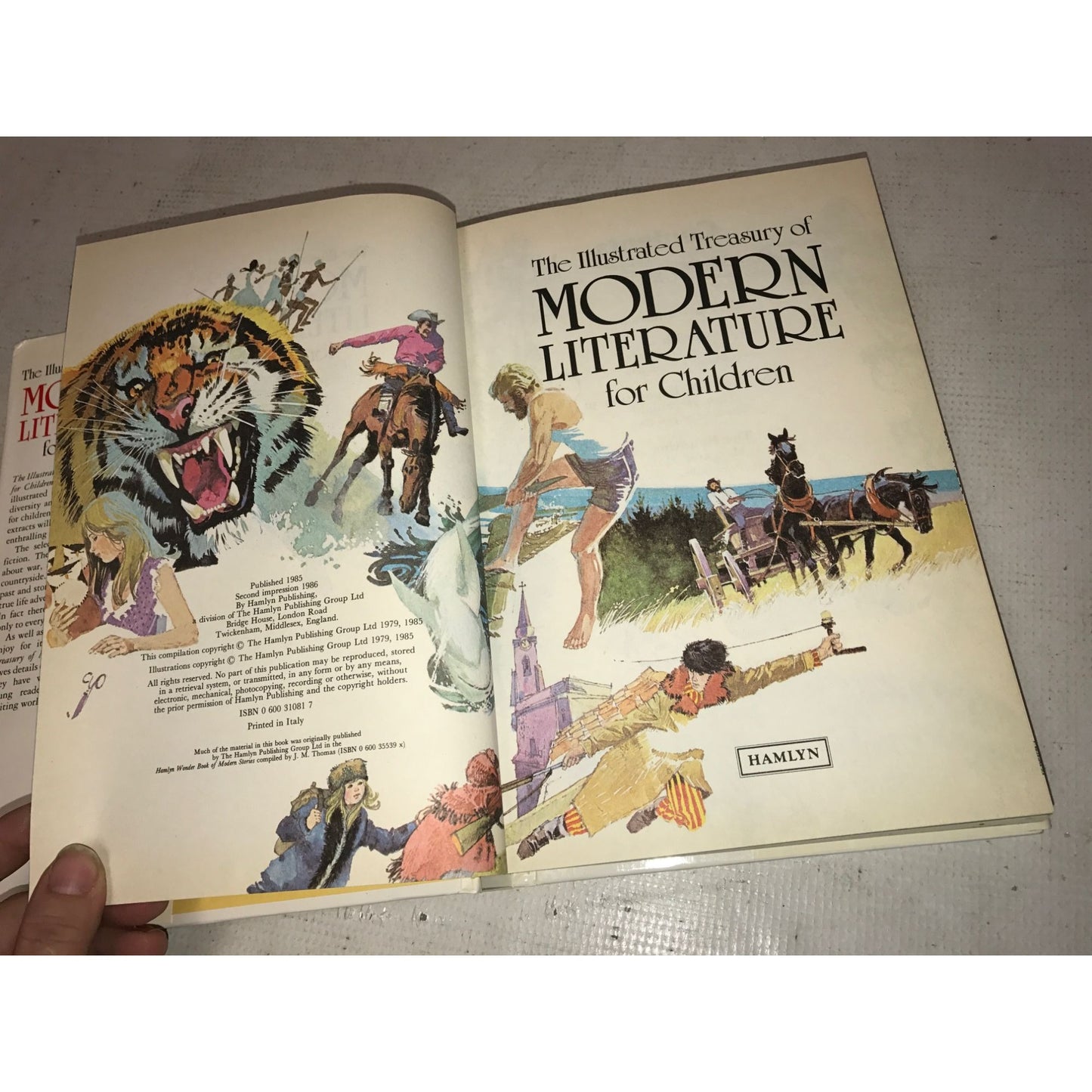 The Illustrated Treasury of Modern Literature for Children Book