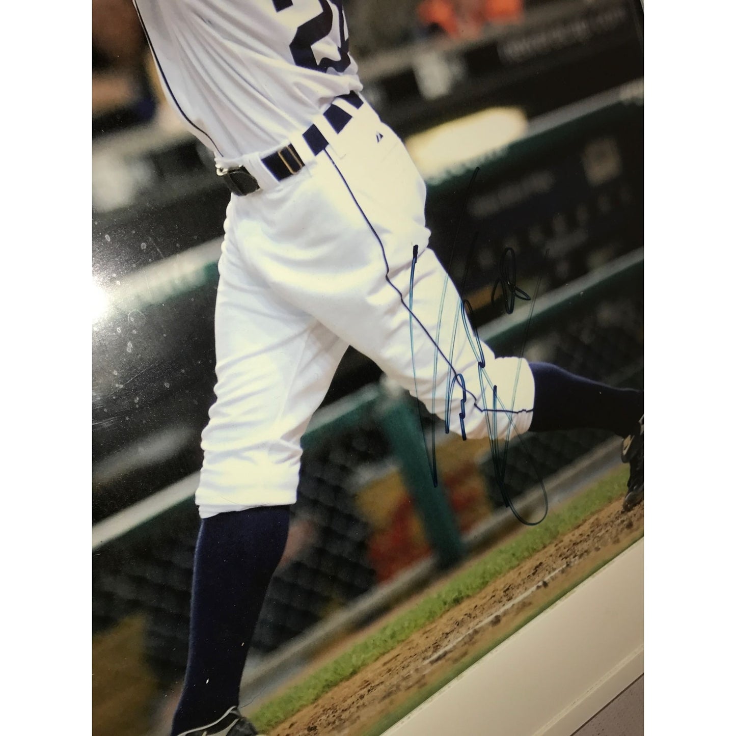 Curtis Granderson - Detroit Tigers - Autographed 16 x 20  photo in white wooden frame