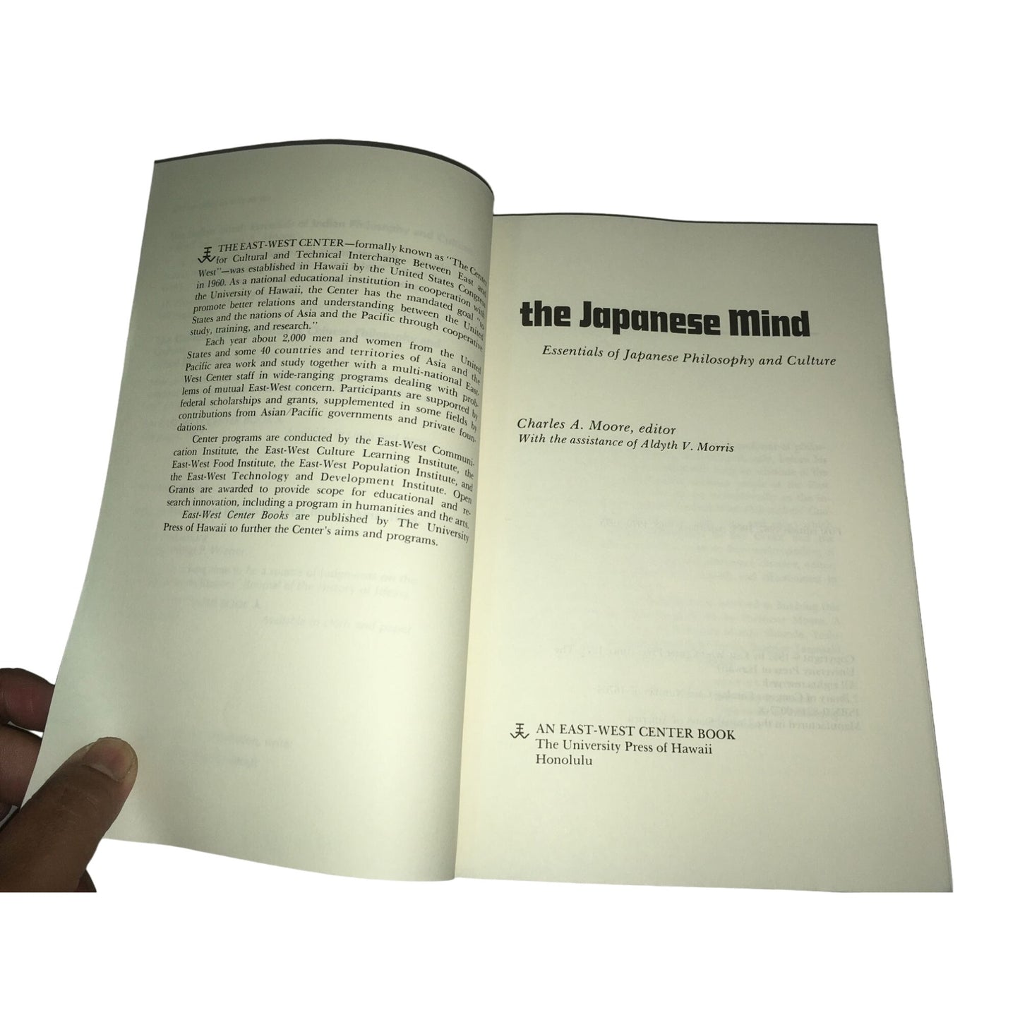 The Japanese Mind Essentials of Japanese Philosophy and Culture by Charles Moore Book