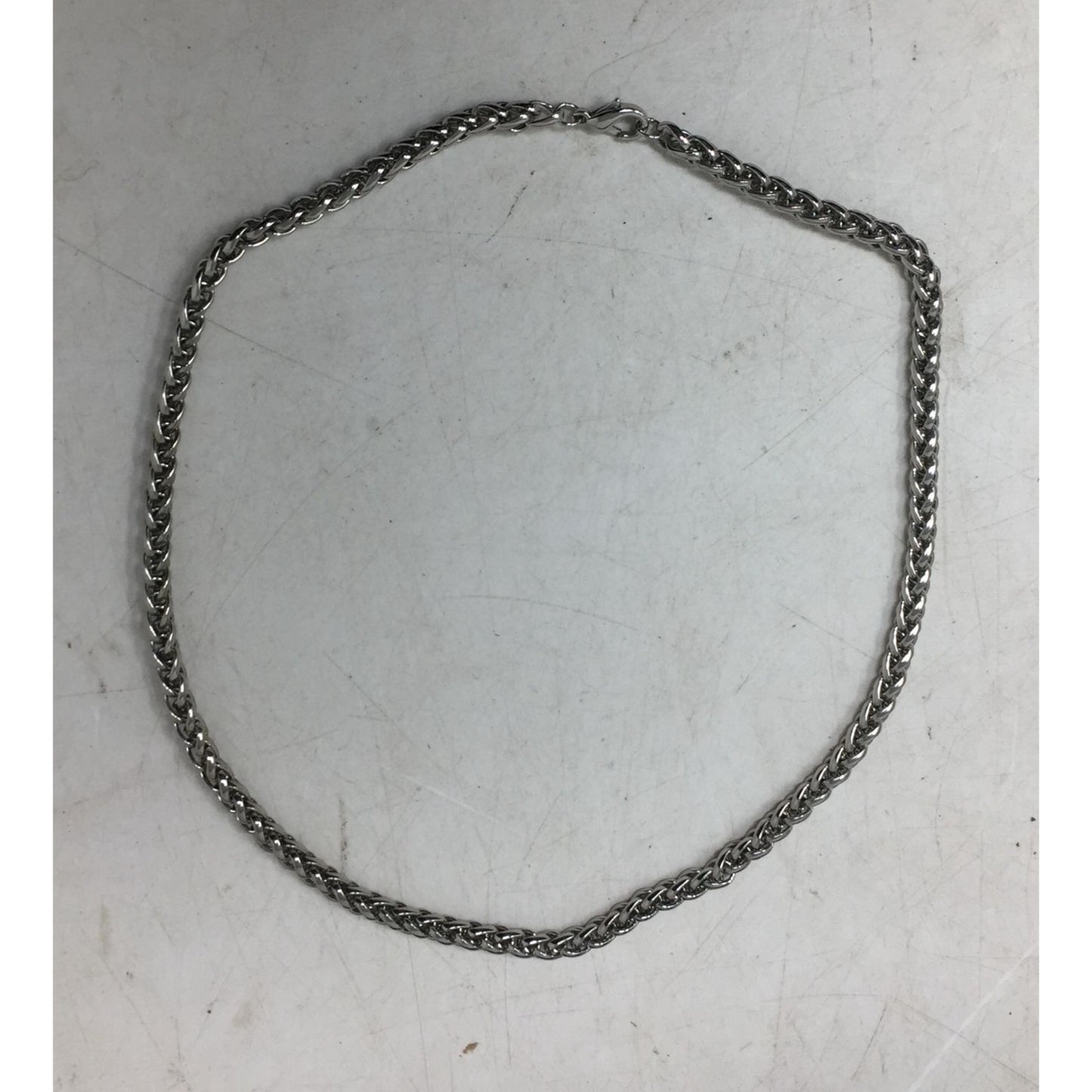 Unisex Silver Tone Chain Necklace