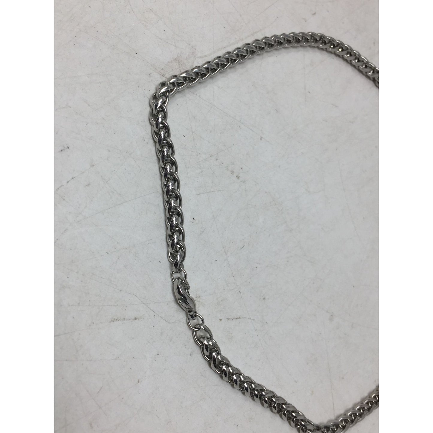 Unisex Silver Tone Chain Necklace