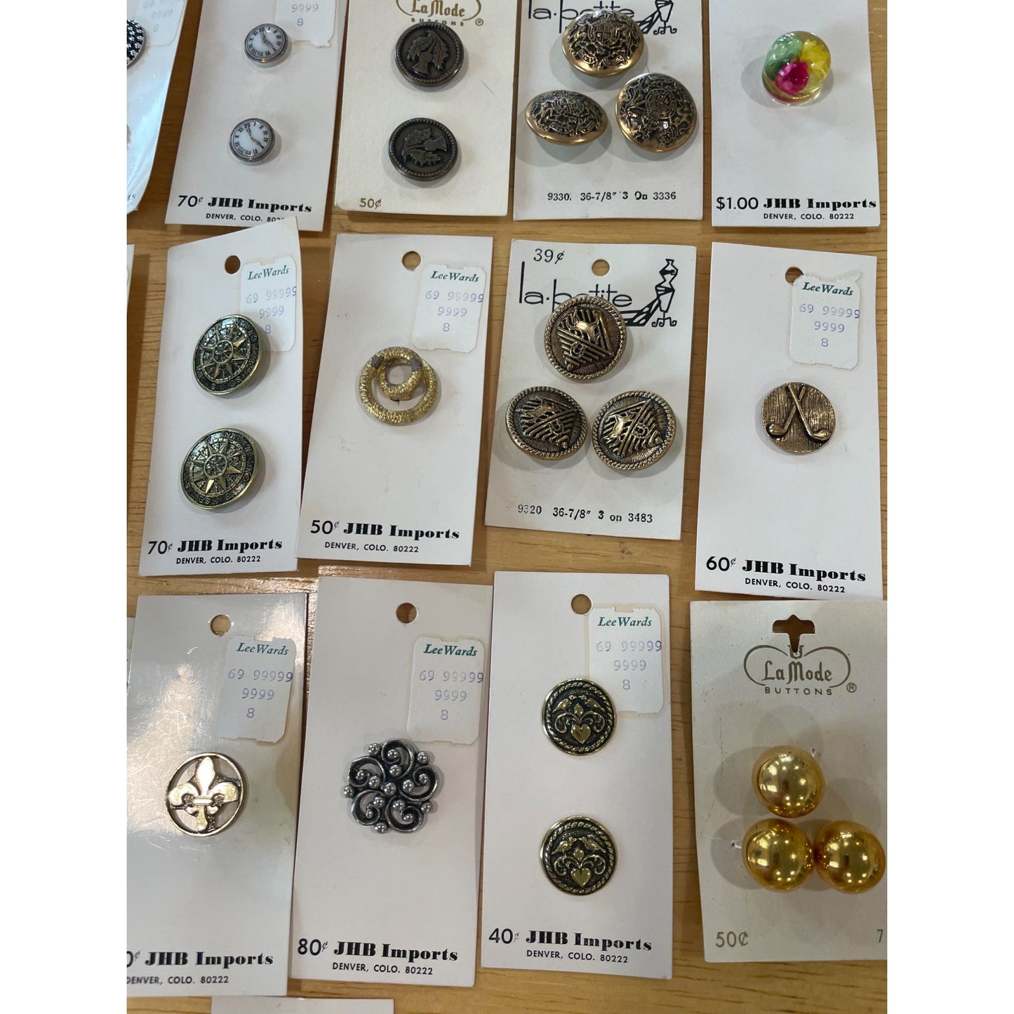 Vintage Miscellaneous Buttons for Jewelry/Clothing (19 New in Packaging)