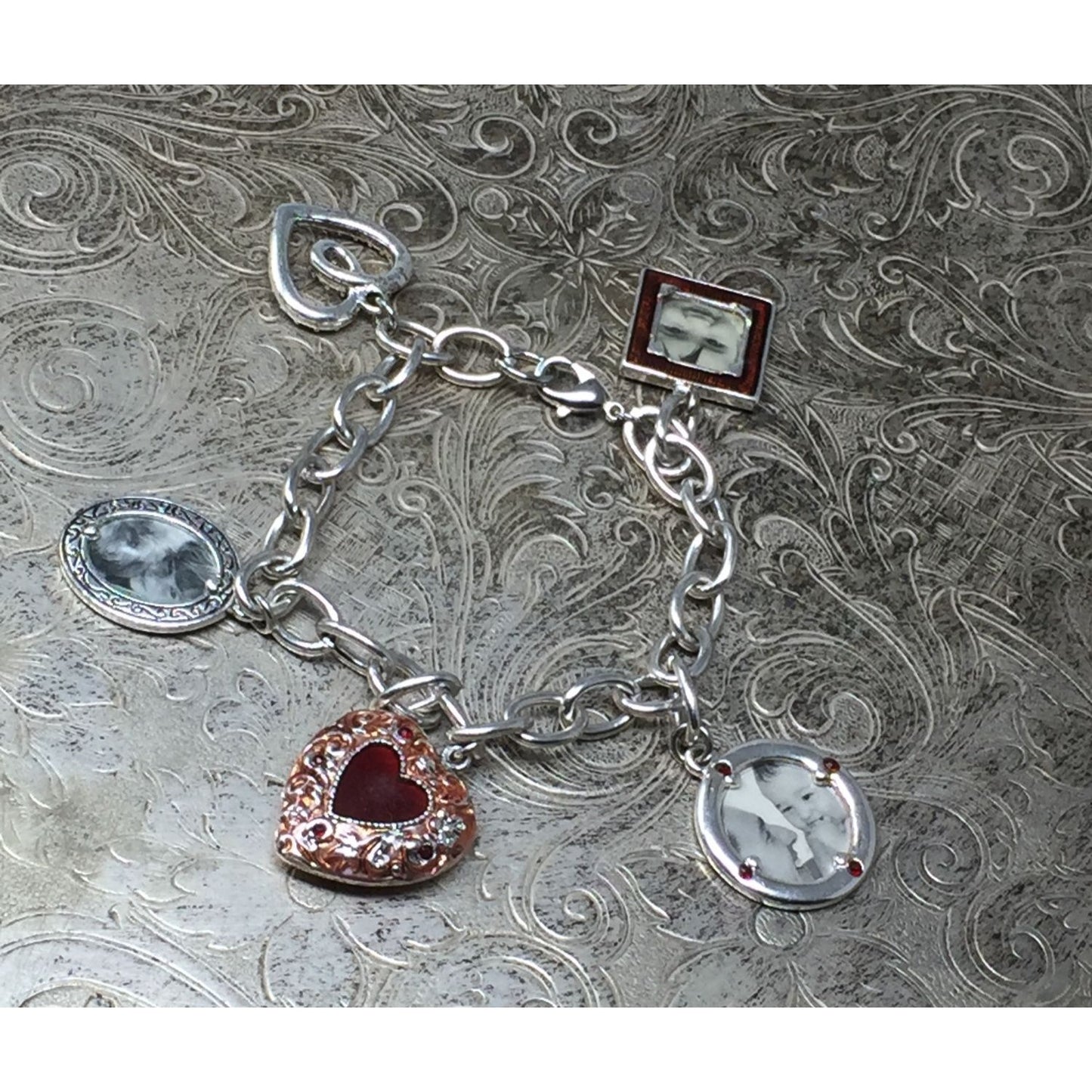 Vintage Liz Claiborne ''Picture This'' Link Dangling Photo Charm Bracelet