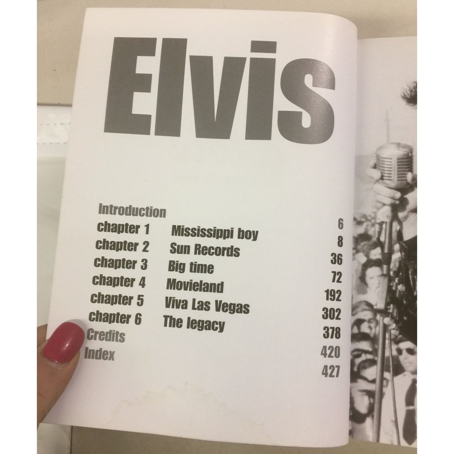 Elvis The Ultimate Book 2004 by Tara McAdams