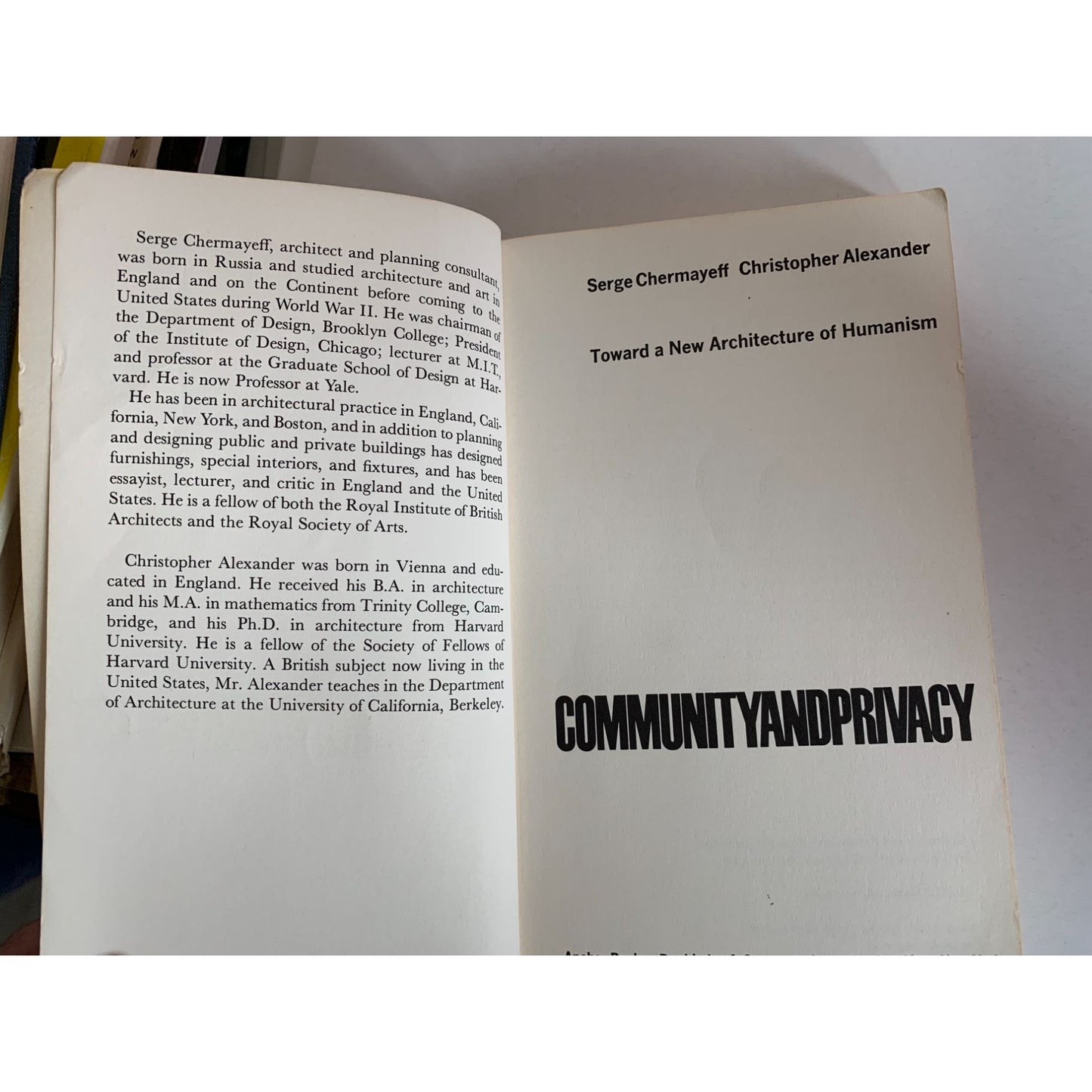 Community and Privacy: Toward a New Architecture of Humanism - Serge Chermayeff & Christopher Alexander