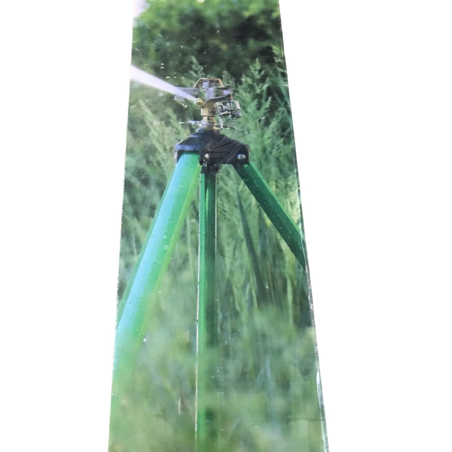 Tripod Sprinkler for Grass, Garden or Yard - NIP - Outdoor Gardening or Fun