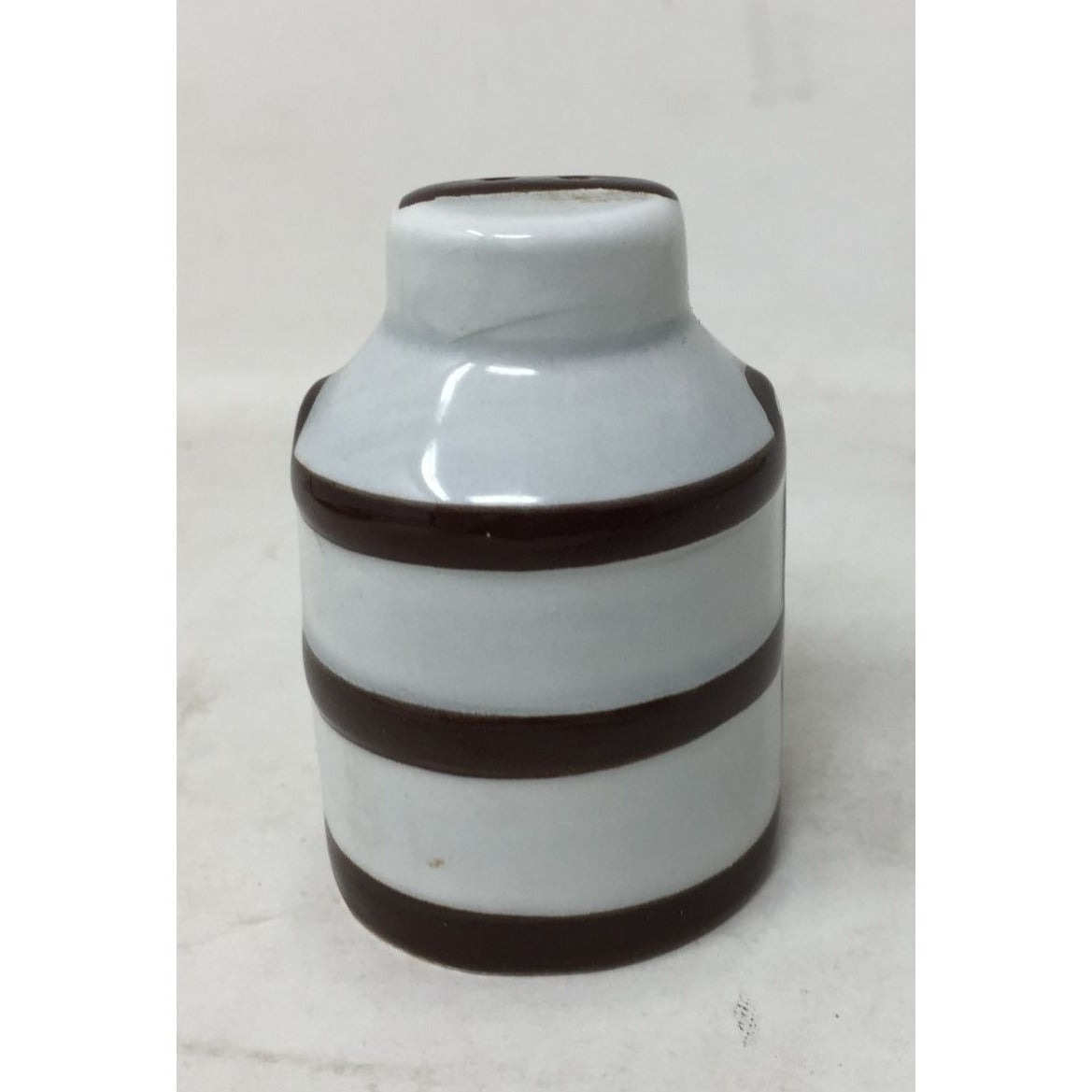 "Fresh Milk Dairy" Salt/Pepper Shaker (Just 1 Shaker)